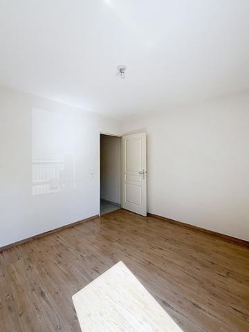Bron : Appartement 3 pièces 62m² en rez de jardin + terrasse