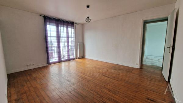 Appartement Mantes La Jolie de 4 pièces avec 3 chambres balcon et cave