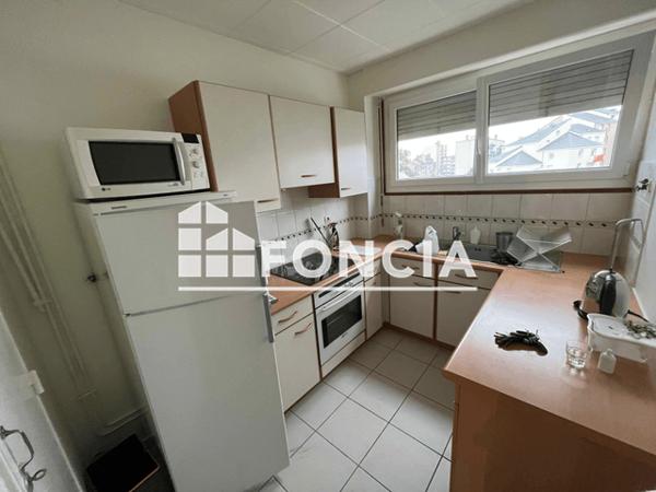 Location Studio meublé 10.16 m² - 1 ALLEE PELLETIER D'OISY - IMMEUBLE FICTIF Tours 37000