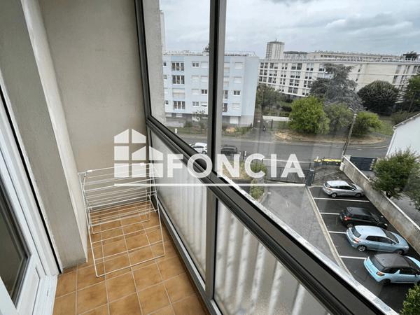 Location Studio meublé 10.16 m² - 1 ALLEE PELLETIER D'OISY - IMMEUBLE FICTIF Tours 37000