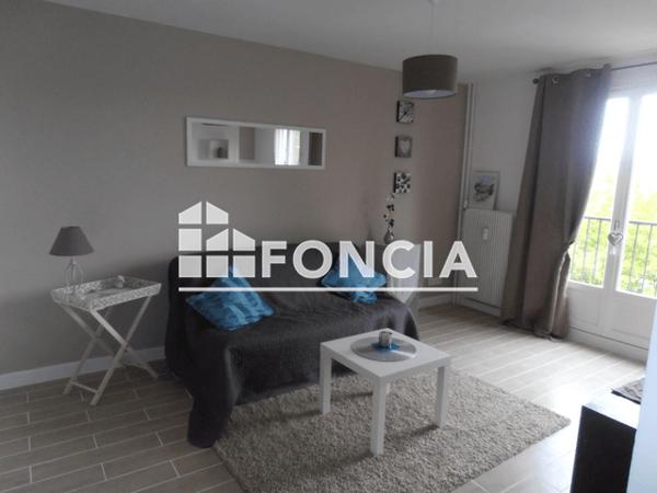 Location Studio 24.4 m² - 26 RUE DES RESERVOIRS Chartres 28000