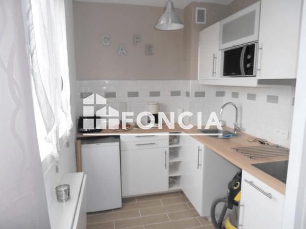 Location Studio 24.4 m² - 26 RUE DES RESERVOIRS Chartres 28000