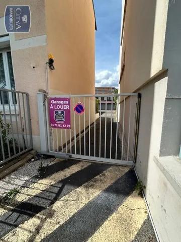 Parking à louer Lyon 8e Arrondissement (69008)