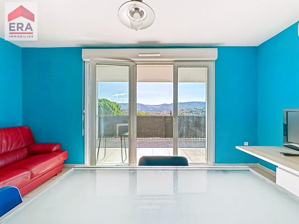 A vendre Appartement  type 3, lumineux + garage+terrasse avec vue panoramique  à Aubagne