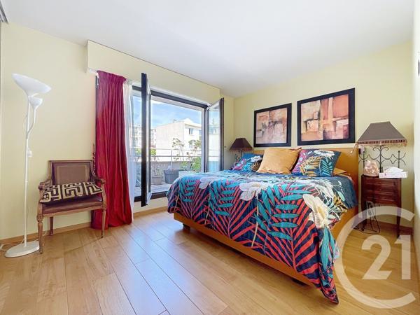 Appartement F6 à vendre  6 pièces - 116,08 m2 SURESNES - 92