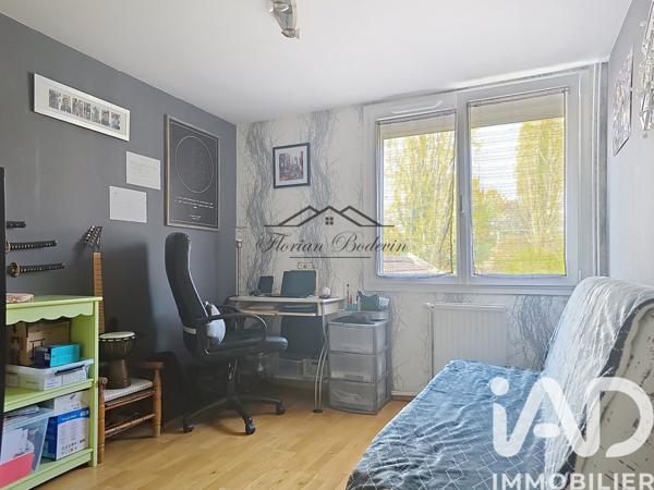 Maison à vendre 6 pièces 103 m² Savigny-le-Temple
