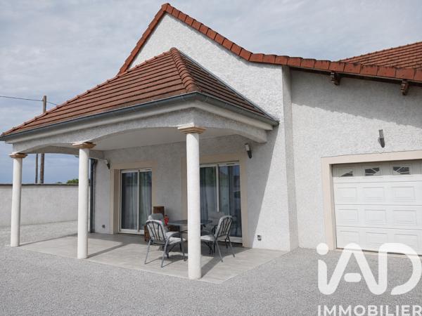 Maison à vendre 8 pièces 235 m² Saint-Marcel
