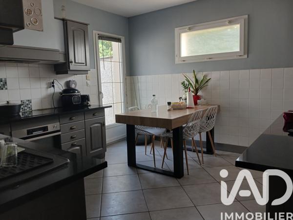 Maison à vendre 8 pièces 235 m² Saint-Marcel