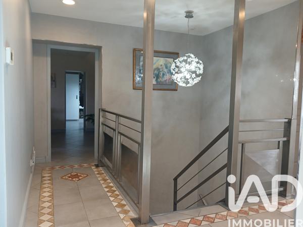 Maison à vendre 8 pièces 235 m² Saint-Marcel