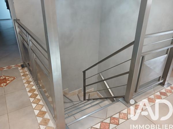 Maison à vendre 8 pièces 235 m² Saint-Marcel