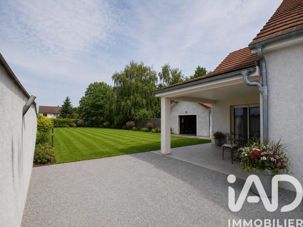 Maison à vendre 8 pièces 235 m² Saint-Marcel