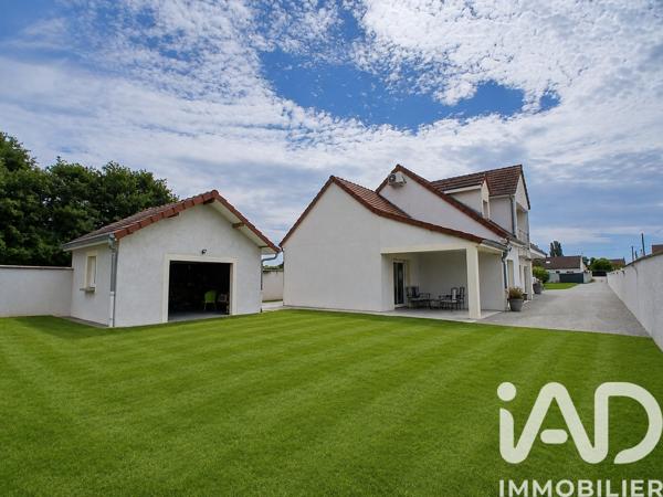 Maison à vendre 8 pièces 235 m² Saint-Marcel