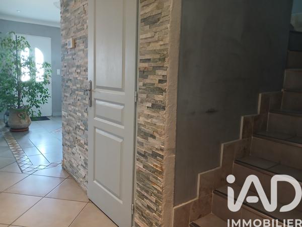 Maison à vendre 8 pièces 235 m² Saint-Marcel