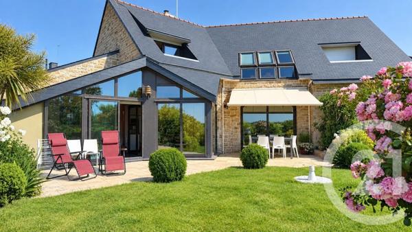 Maison à vendre  5 pièces - 220,26 m 2   VANNES  - 56