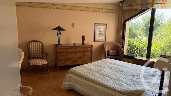 Maison à vendre  5 pièces - 220,26 m 2   VANNES  - 56