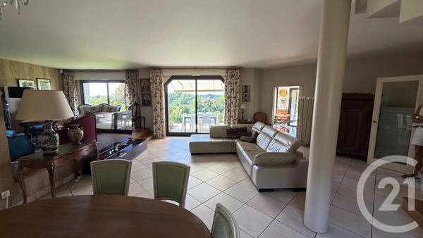 Maison à vendre  5 pièces - 220,26 m 2   VANNES  - 56