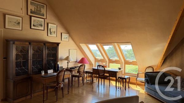 Maison à vendre  5 pièces - 220,26 m 2   VANNES  - 56