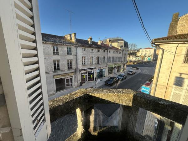 Immeuble à vendre |  Fontenay-le-Comte |  135 m²