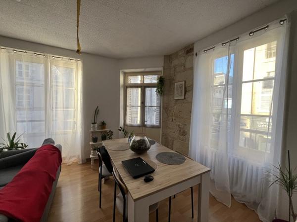 Immeuble à vendre |  Fontenay-le-Comte |  135 m²