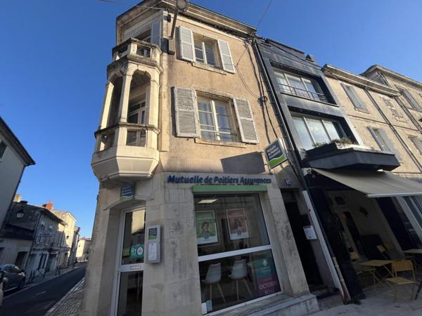 Immeuble à vendre |  Fontenay-le-Comte |  135 m²