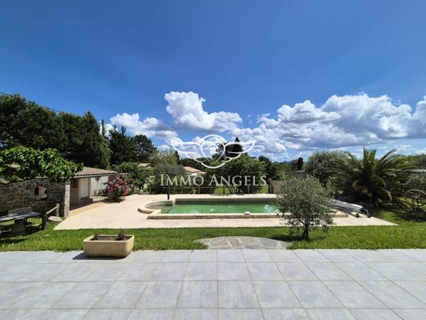 Maison 9 pièces 173m², dépendance et , piscine - pool house, sur terrain 2207m²