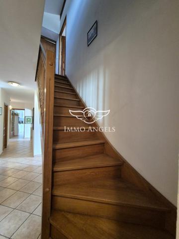 Maison 9 pièces 173m², dépendance et , piscine - pool house, sur terrain 2207m²