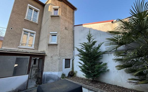 Maison à vendre    3 pièces •  Épernay