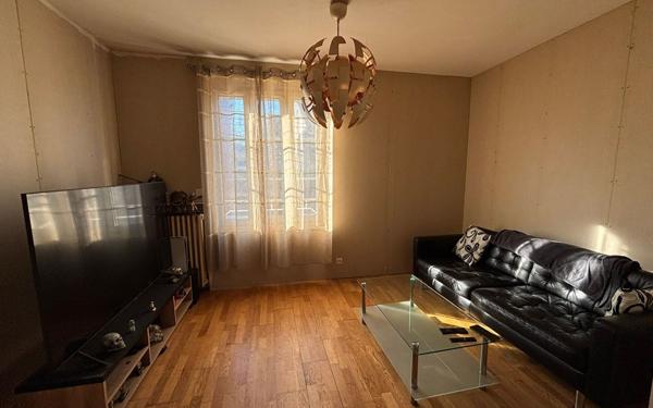 Maison à vendre    3 pièces •  Épernay