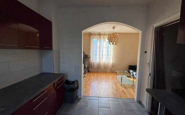 Maison à vendre    3 pièces •  Épernay