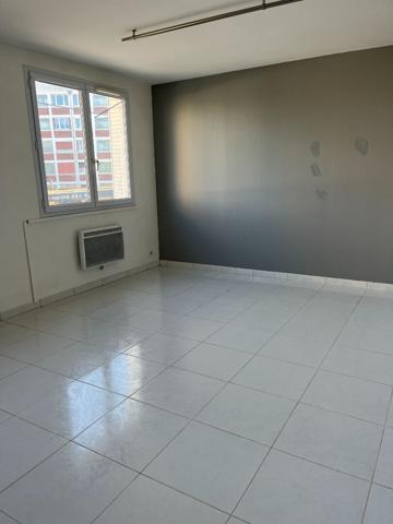 Appartement Yerres 1 pièce(s) 25.68 m2