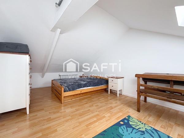 CONFLANS STE HONORINE, Maison avec piscine idéalement située