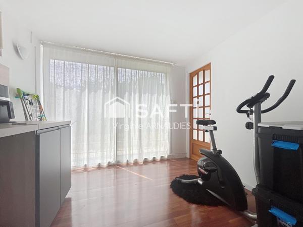 CONFLANS STE HONORINE, Maison avec piscine idéalement située