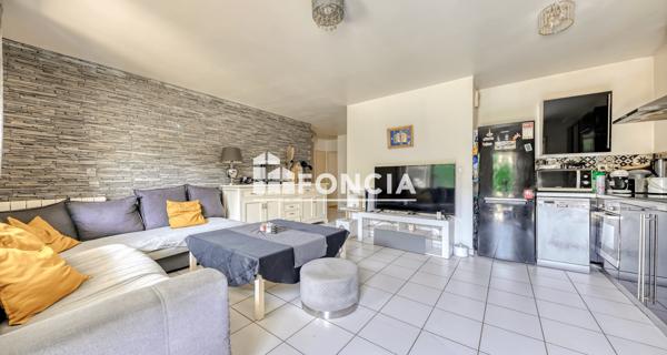 À vendre Appartement 4 pièces 75 m² - Bron 69500