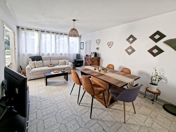 APPARTEMENT DE TYPE 4 PIECES