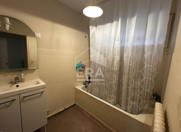 À vendre - Appartement T4 de 72,73 m² à Séméac - Loué