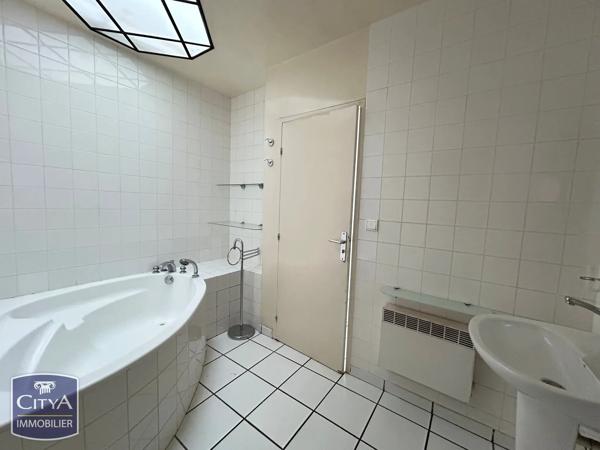 Appartement à vendre 6 pièces 133m² Bourges (18000)