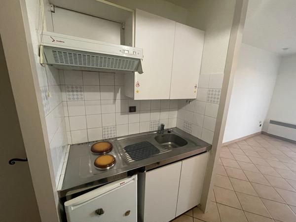 A vendre Appartement studio Mont De Marsan proche hôpital balcon parking