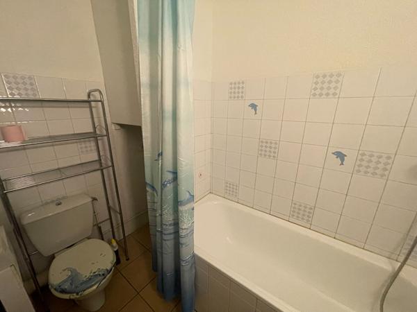 A vendre Appartement studio Mont De Marsan proche hôpital balcon parking
