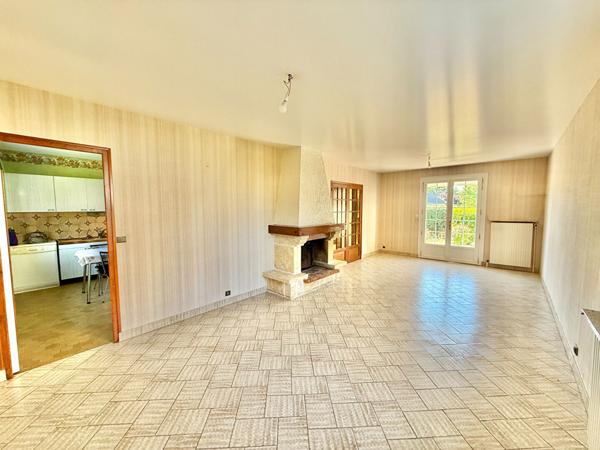 Maison avec sous-sol , situé à Saint Jean De Braye, 6 pièces, surface au sol 130m².