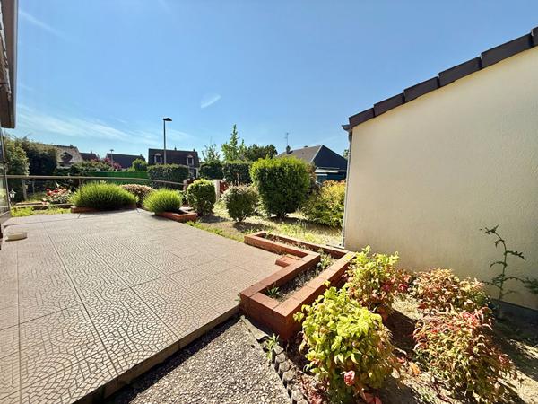 Maison avec sous-sol , situé à Saint Jean De Braye, 6 pièces, surface au sol 130m².