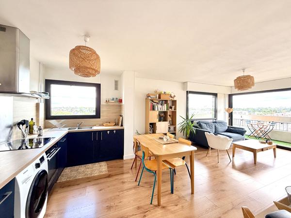 SAINT ANTOINE, ANGERS - TROIS PIÈCES AVEC BALCON ET PARKING Angers