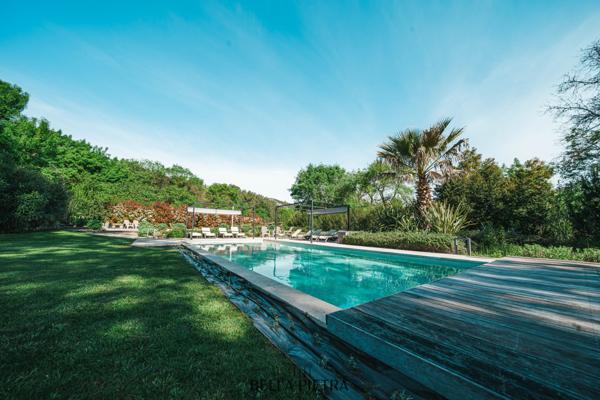 Sommières (30250) Ancien moulin rénové avec piscine chauffée et 2 appartements –Pic Saint Loup