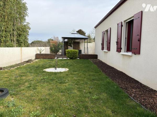 AGREABLE MAISON D'HABITATION EN TRES BON ETAT  AVEC TERRAIN CLOS