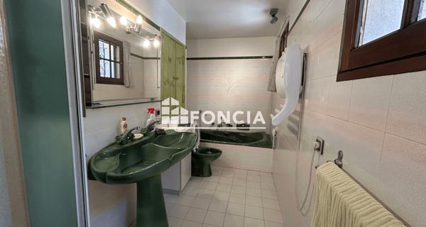 Location Maison 4 pièces 133.2 m² - Sault 84390