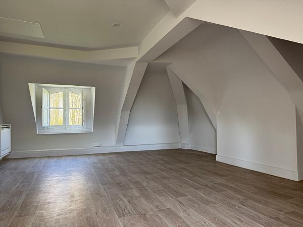 Maison 205m² – SAINT BARTHELEMY D ANJOU