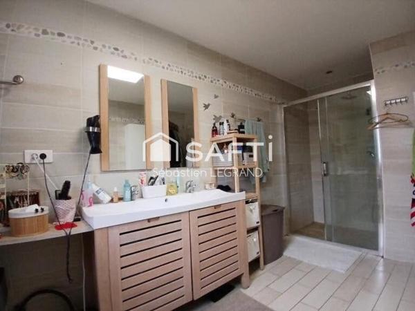 Maison individuelle avec double garage