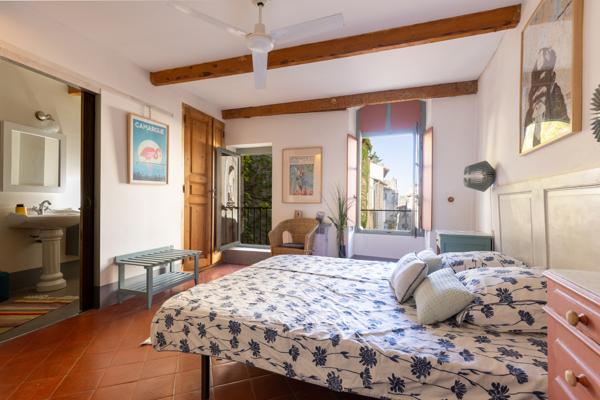 Maison
         12 pièces
        - 385 m² Exclusivité 650 000 € *