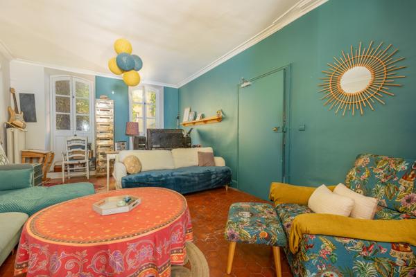 Maison
         12 pièces
        - 385 m² Exclusivité 650 000 € *