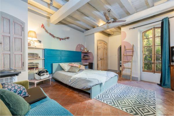 Maison
         12 pièces
        - 385 m² Exclusivité 650 000 € *