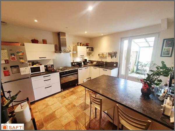 Charmante maison en pierre avec terrain arboré